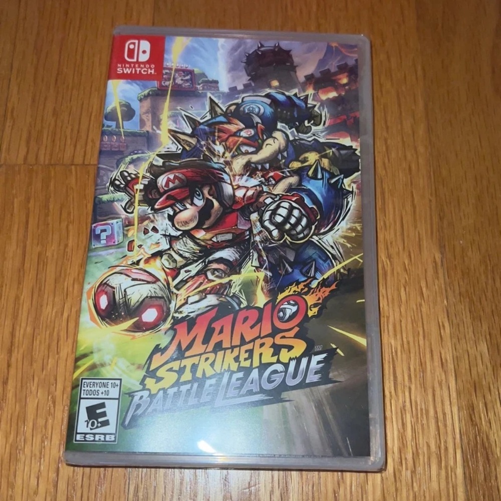 Nintendo Mario Strikers: Battle League - Multicolor Action